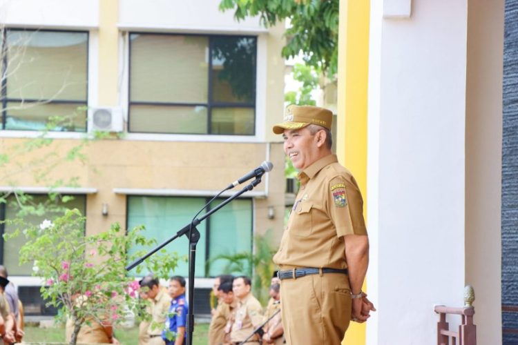 Terakhir Pimpin Apel Gabungan Kamsol Pamitan Setahun Pimpin Kampar