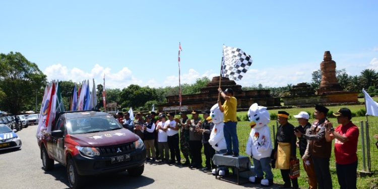KPU Kampar Sosialisasi dan Lepas Estafet Bendera Kirab Pemilu 2024