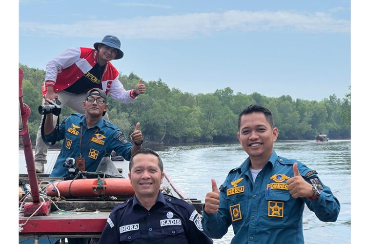 Dinas Kominfo Rohil Turun ke Dusun Sei Sekobat dan Sei Daun Palika Perjuangkan Signal Telekomunikasi