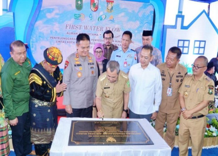 Gubri Syamsuar Resmikan IPA SPAM Pekanbaru-Kampar