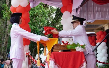 M. Firdaus Jadi Inspektur Upacara HUT RI ke-78 Di Kampar