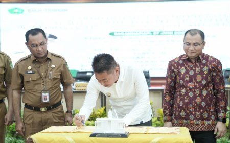 Pemda Rohil dan Unilak Riau Teken MoU