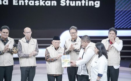 Wapres Hadir Saat Bupati Rohil Terima Penghargaan Penanganan Stunting dan Kemiskinan Ekstrem 