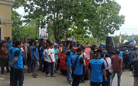 Kembali, Pengurus FSPTI Kampar Seruduk Kantor  Bupati Kampar