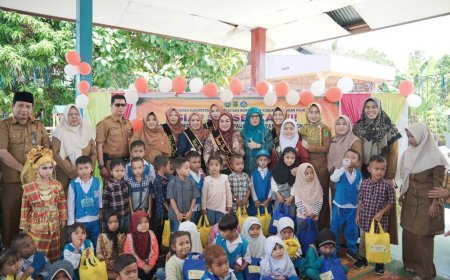 Bunda PAUD Rohil Kunjungi  SD Negeri 001 Bagan Kota dan TK Pembina Negeri 1 Bangko