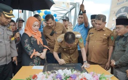 Jembatan Air Hitam Pujud Rohil Diresmikan