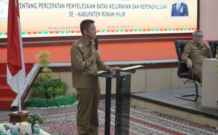 Bupati Rohil Beri Batas Waktu Percepat Penyelesaian Batas Kelurahan dan Kepenghuluan pada Oktober