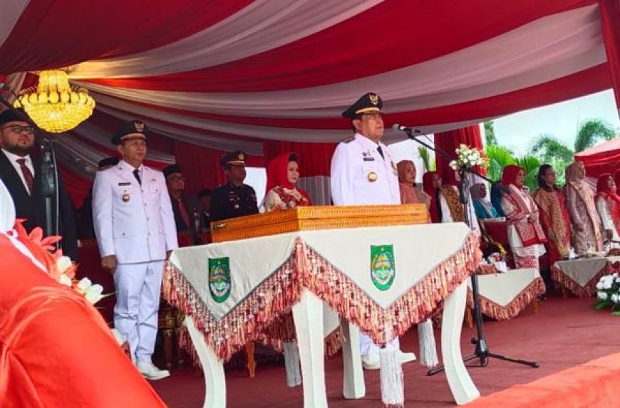 Foto bersama Bupati Sukiman, Wabup Indra serta forkompimda. (Foto: Istimewa)