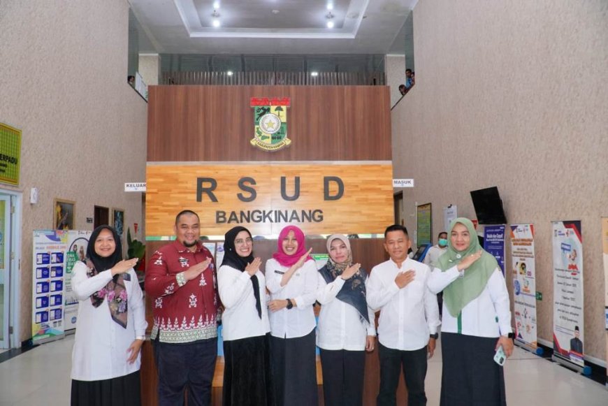 Ketua TP PKK Kampar Yusi Firdaus Tinjau Pasien Stunting dan Melihat Kondisi Pelayanan RSUD Bangkinang