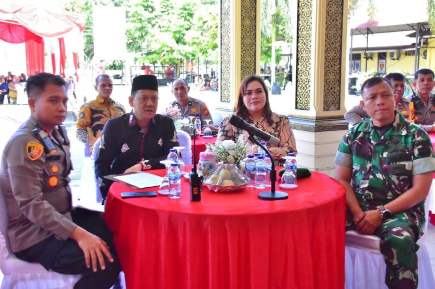Pemda dan Polres Kampar Bagikan 1.500 Paket Sembako