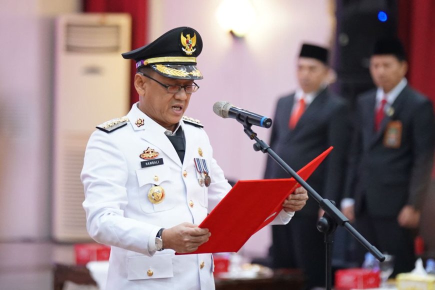 Hambali Resmi Jabat Pj Bupati Kampar Gantikan Firdaus 