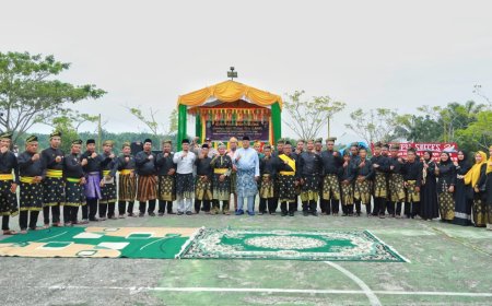 Arfan Usman Kukuhkan Pengurus LAMR Kecamatan Dayun