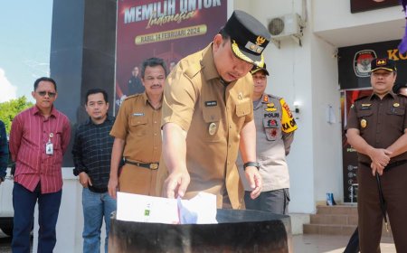 KPU Siak Musnahkan 3.986 Surat Suara Rusak