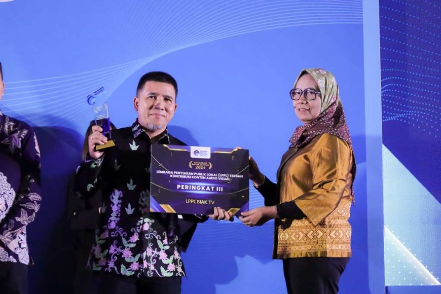 LPPL Siak Televisi Raih Penghargaan Kategori Terbaik AMC 2024 Dari Kementerian Kominfo RI