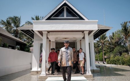Sandiaga Uno Apresiasi Quantum Temple-Water Civilization  Tingkatkan Kualitas Wisata