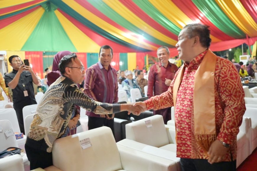 Sekda Bengkalis Hadir Disela Ribuan Masyarakat Saksikan Opening Ceremony Harvesting BBI/BBWI