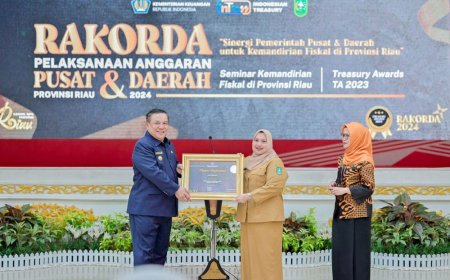 Bupati Bengkalis Bawa Pulang Dua Penghargaan Dari Kemenkeu RI