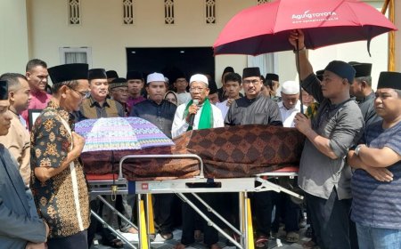 Jefry Noer Ungkap Kenangannya Bersama Almarhum Masnur