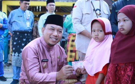 Husni Merza Sebut Kader Posyandu Garda Terdepan Turunkan Angka Stunting Di Siak