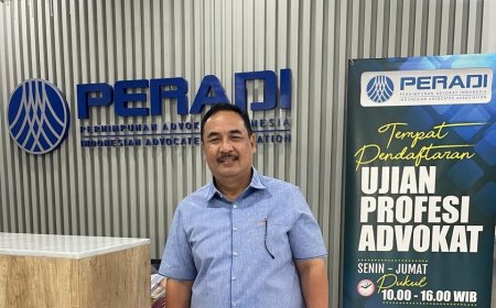 Juswari Dampingi Efri Saswita Laporkan Penggelapan Dua Unit Mobil ke Polres Kampar