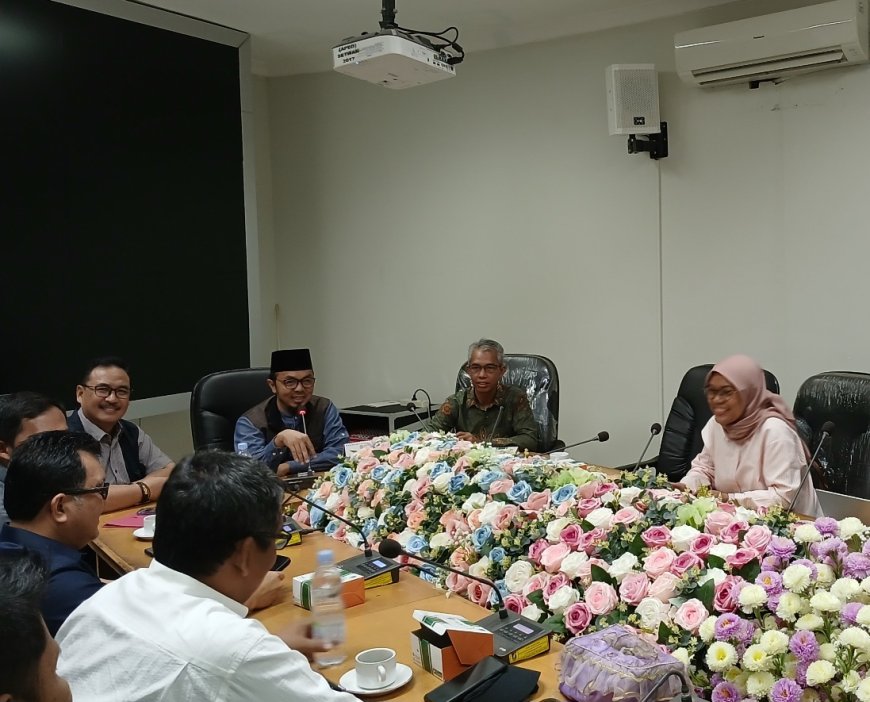 Kemenko Polhukam Disambut Wakil Ketua DPRD Kabupaten Kampar