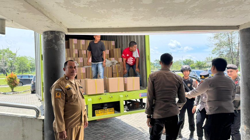 Surat Suara Pilkada Kampar Tiba di Gudang KPU