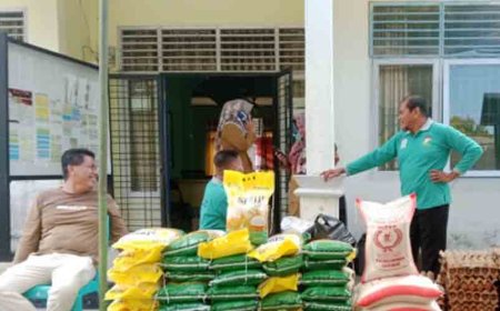 Disdagkop dan UMK Kampar Gandeng Bulog Salurkan Sembako Murah