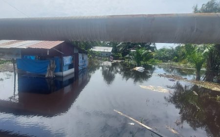 Dinas Sosial dan BPBD Kabupaten Siak Dirikan Tenda Darurat dan Dapur Umum Atasi Warga Kecamatan Pusako Yang Terdampak Banjir