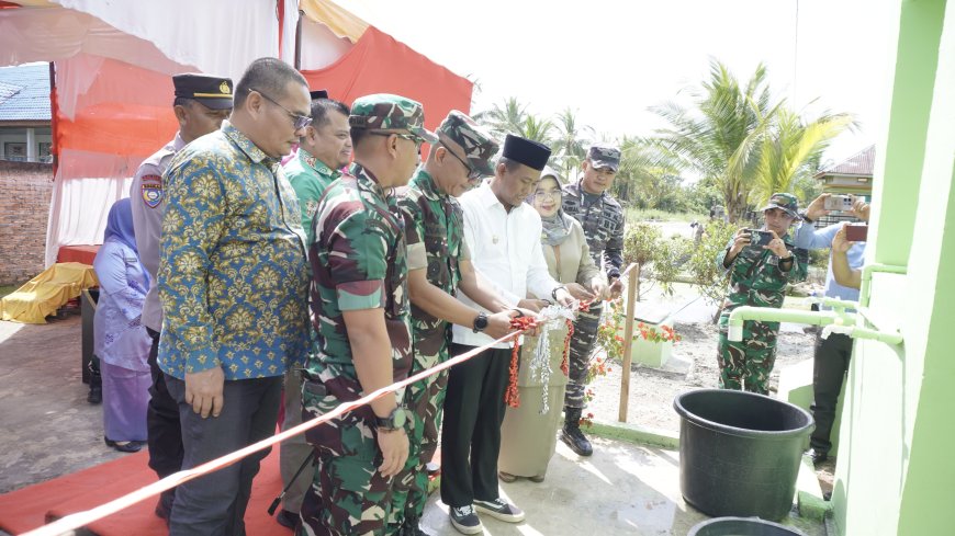 Sulaiman Resmikan Sumur Bor Program TNI AD Manunggal Air Bersih