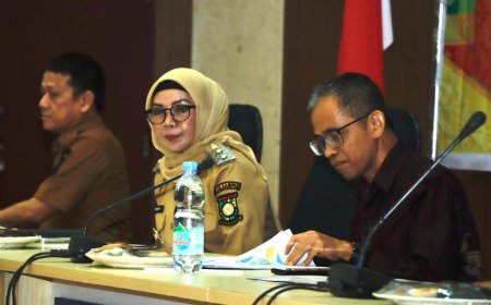 Misharti Pimpin Rapat Perdana Bersama Kepala OPD dan Camat Se-Kabupaten Kampar