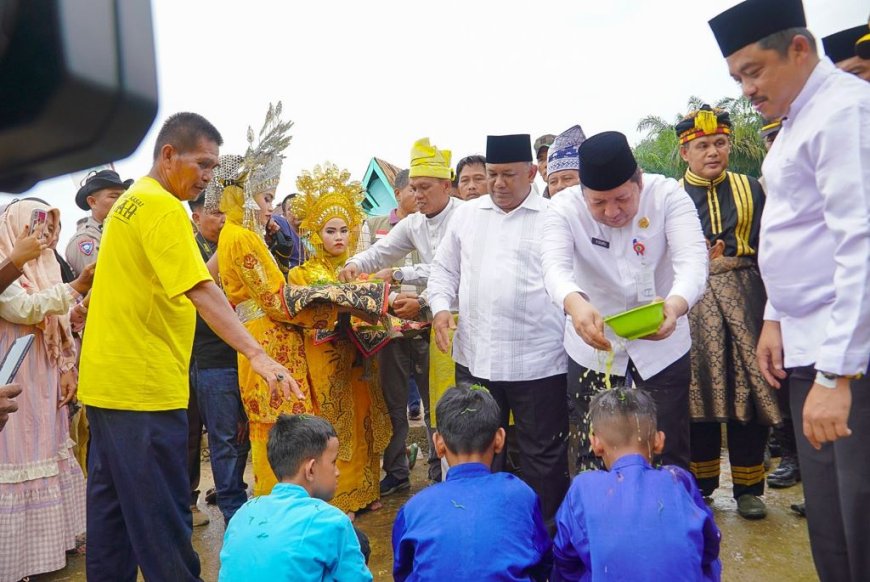 Asisten I Pemda Provinsi Riau Zulkifli Syukur Hadiri Balimau Kasai Di Kampar