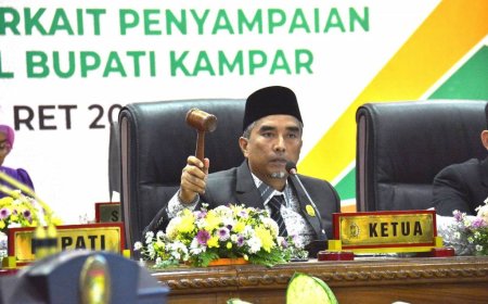 Ahmad Taridi Pimpin Sidang Paripurna Istimewa Penyampaian Visi Misi Bupati Kampar