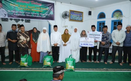 Plh Sekda Siak Ajak Masyarakat Banyak Bersedekah