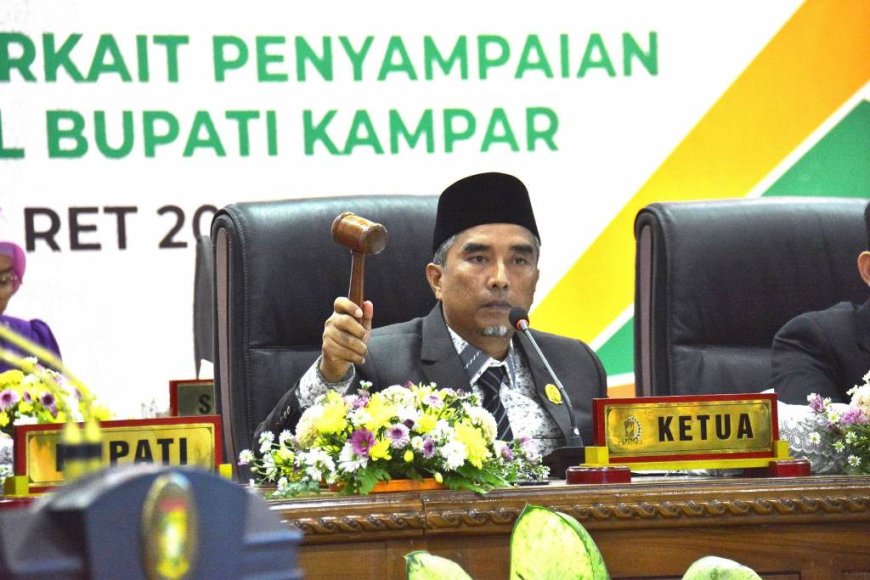 Ahmad Taridi Pimpin Sidang Paripurna Istimewa Penyampaian Visi Misi Bupati Kampar