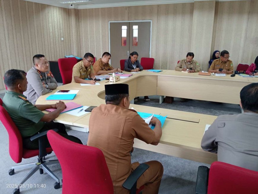 Wabup Rohil Jhony Charles Pimpin Mediasi Perselisihan Dua Kubu SPTI Rohil