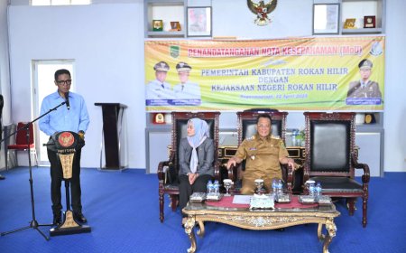Perkuat Tata Kelola Pemerintahan Yang Baik, Bupati dan Kajari Rohil Sepakat Teken Nota Kesepahaman