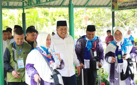 Bupati Alfedri Lepas 333 CJH Kabupaten Siak Menuju Madinah 