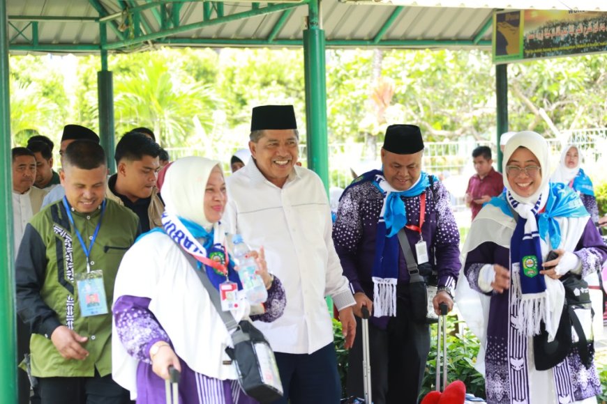 Bupati Alfedri Lepas 333 CJH Kabupaten Siak Menuju Madinah