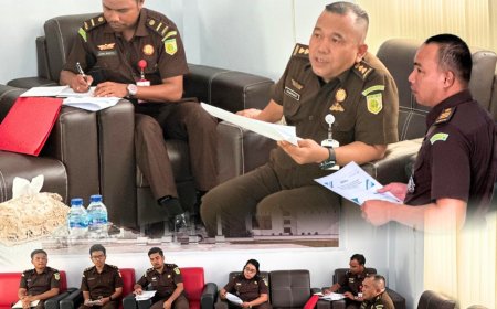 Plt. Kajari SBB Maluku Sampaikan Perkembangan Dugaan Tindak Pidana Korupsi Pengelolaan DD ADD Di Des Lokki