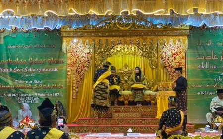 Bupati Bengkalis Kasmarni Ucapkan Tahnia Kepada Gubri Diberi Gelar Datuk Seri Setia Amanah Masyarakat Riau