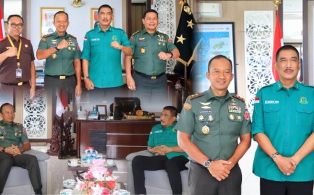 Kajati Maluku Kunjungi Pangdam XV Pattimura Untuk Gelar Kesiapan Pengamanan TNI Di Kejaksaan 