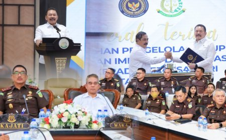 Kajati Maluku Ikuti Zoom Meeting Pengalihan Pengelolaan RUPBASAN Tahap II Dari Kementerian Imigrasi dan Pemasyarakatan Kepada Kejaksaan RI