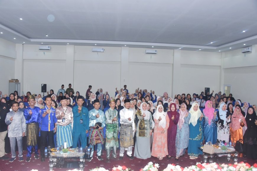 Kasmarni Sambut Positif Seminar Peran Perempuan Menjadi Pemimpin