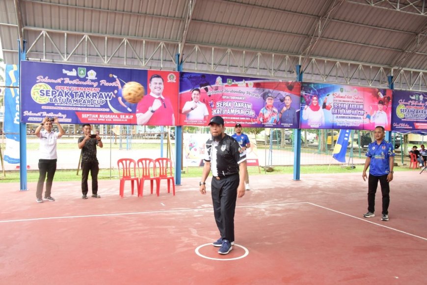 Sambut  Hari Jadi Bengkalis Ke-513, Bupati Buka Open Turnamen Sepak Takraw Batu Ampar Cup