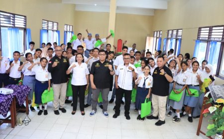Jaksa Masuk Sekolah, Sosialisasi Cegah Bullying dan Penyalahgunaan Medsos  Di SMAN 6 dan  SMA Pertiwi Ambon