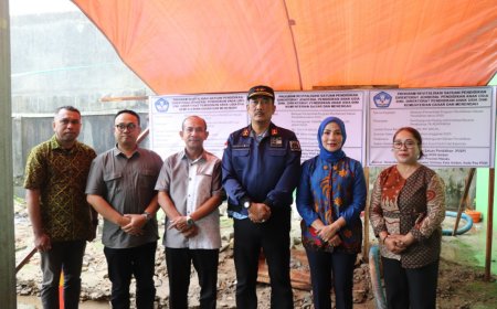 Kajati Maluku Melakukan Peletakkan Batu Pertama Revitalisasi TK Adhyaksa XXVII Ambon 