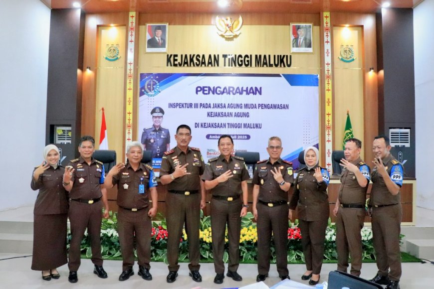 Kepala Inspektur III Bidang Pengawasan Kejagung RI Disambut Kajati Maluku