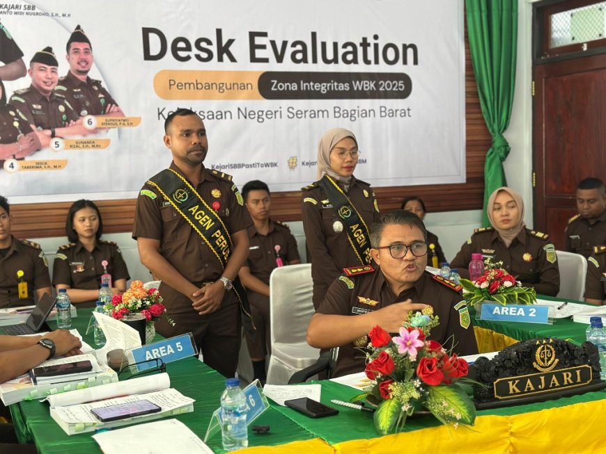 Kejaksaan Negeri Seram Bagian Barat Laksanakan Desk Evaluation Pembangunan Zona Integritas Menuju WBK