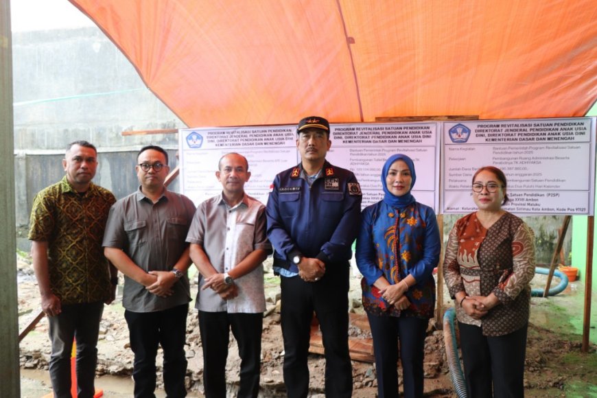 Kajati Maluku Melakukan Peletakkan Batu Pertama Revitalisasi TK Adhyaksa XXVII Ambon