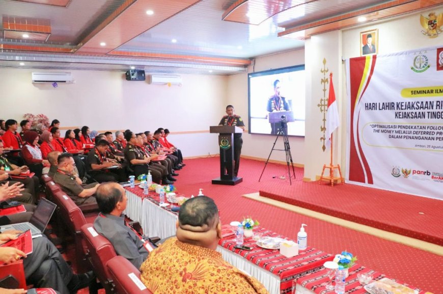 Cerita Kajati Maluku Tentang Keberhasilan Penanganan Kasus PT Jiwasraya Dapat Pulihkan Kerugian Negara Rp16 Triliun Pada Seminar Ilmiah